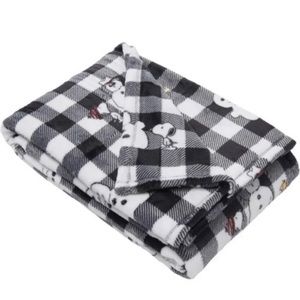 NWT - Peanuts Snoopy Velvet Soft Plush Throw Blanket 50” x 70"